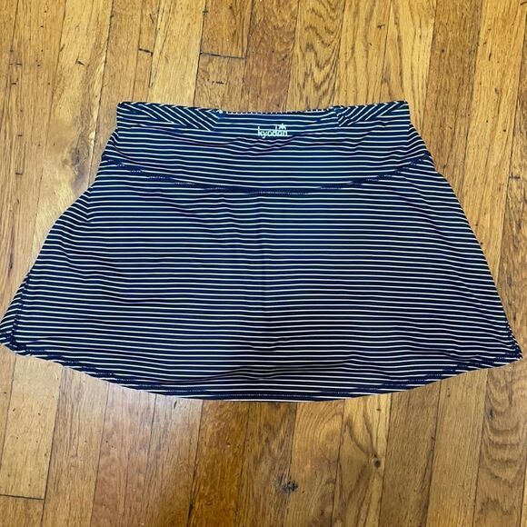 Kyodan Dresses & Skirts - Kyodan  pin striped tennis skirt